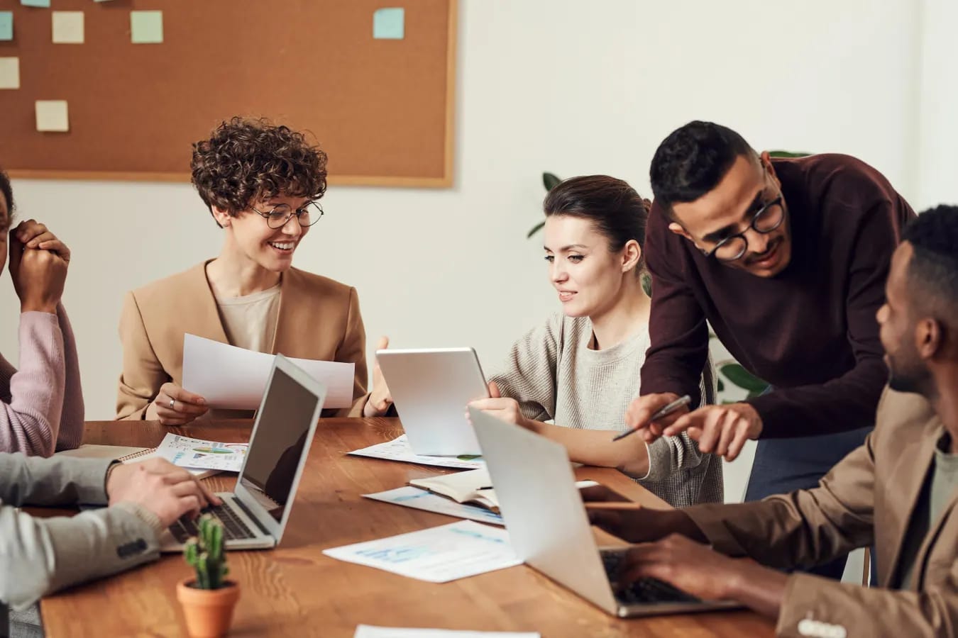 Headhunter: Die Brücke zwischen Unternehmen und Top-Talenten