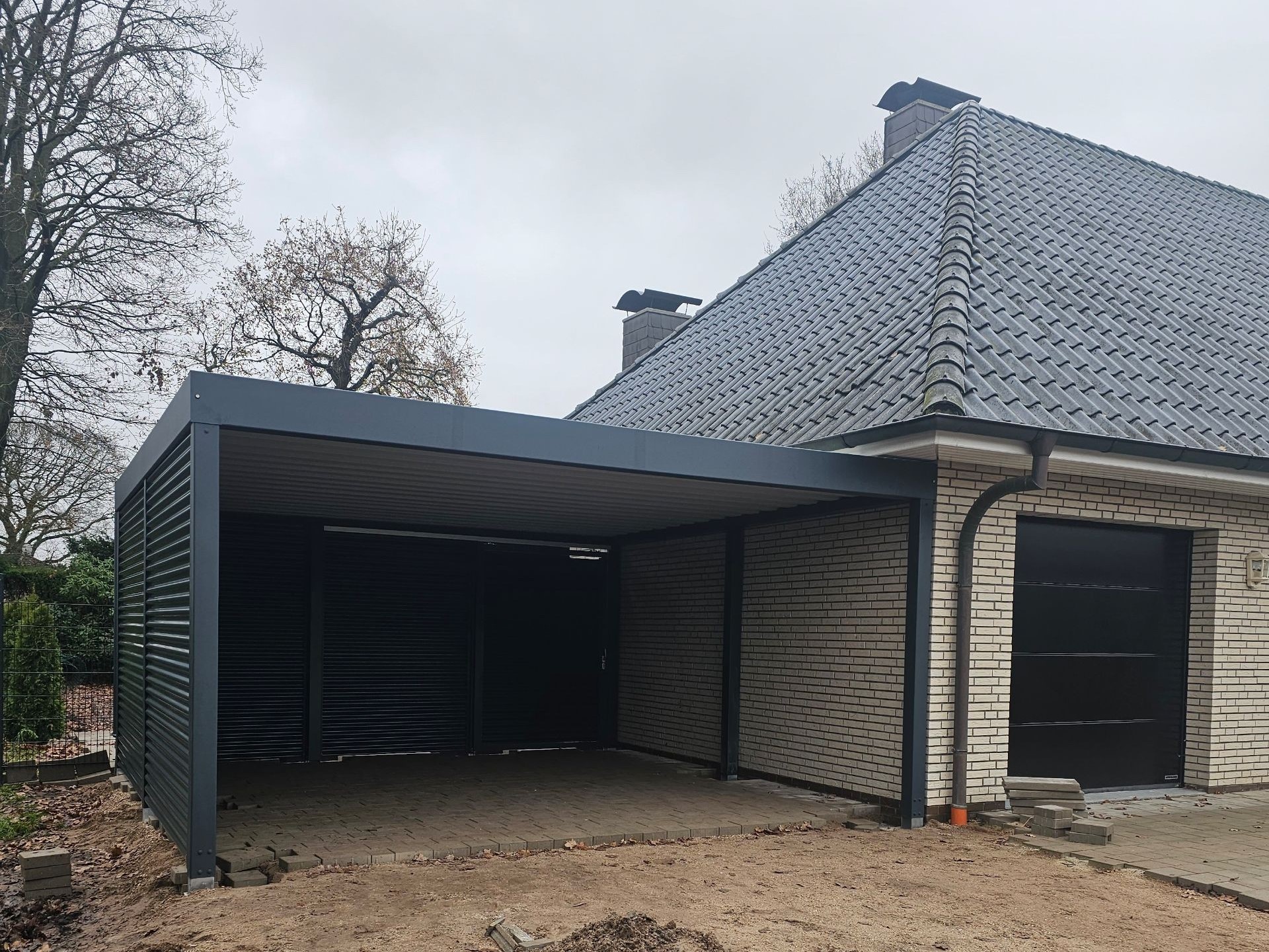 Carport aus Metall: Die besten Designs für Ihr Zuhause