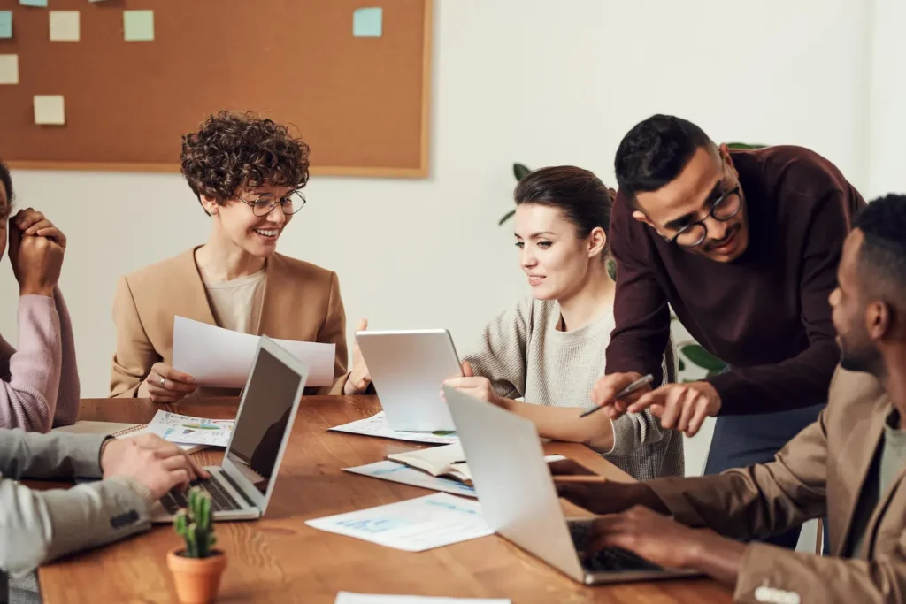 Headhunter: Die Brücke zwischen Unternehmen und Top-Talenten