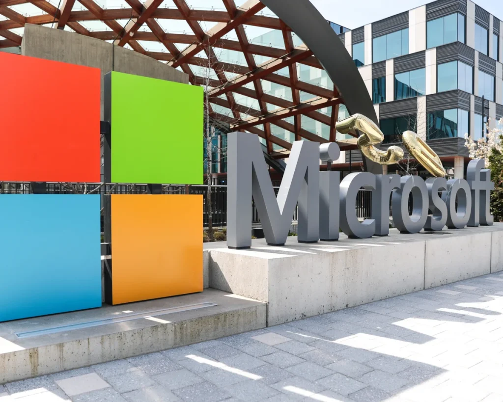 Microsoft Server 2022 Standard Lizenz sofort kaufen – Vollversion mit Support per Telefon, Email & Fernwartung