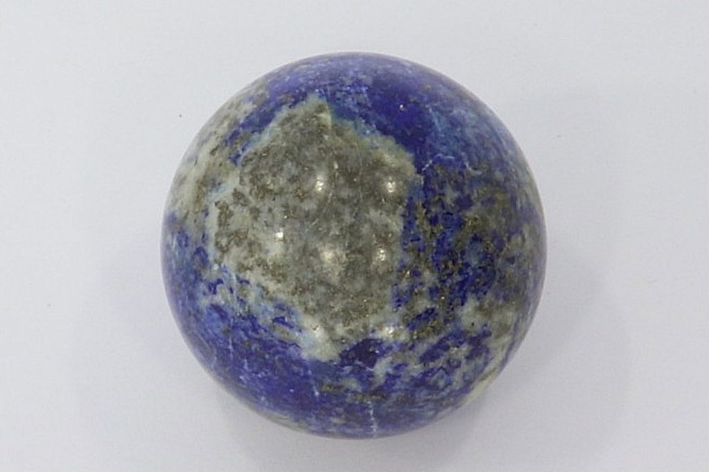 lapislazuli kaufen als Edelstein des Himmels und der Stärke